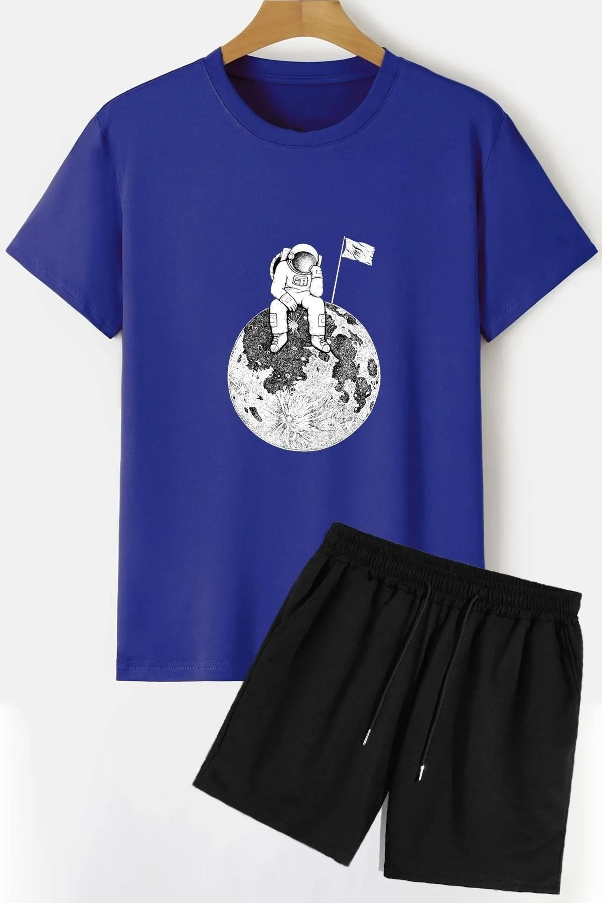 trendypassion  Shorts-T-Shirt-Trainingsanzug-Set mit Weltraum-Thema