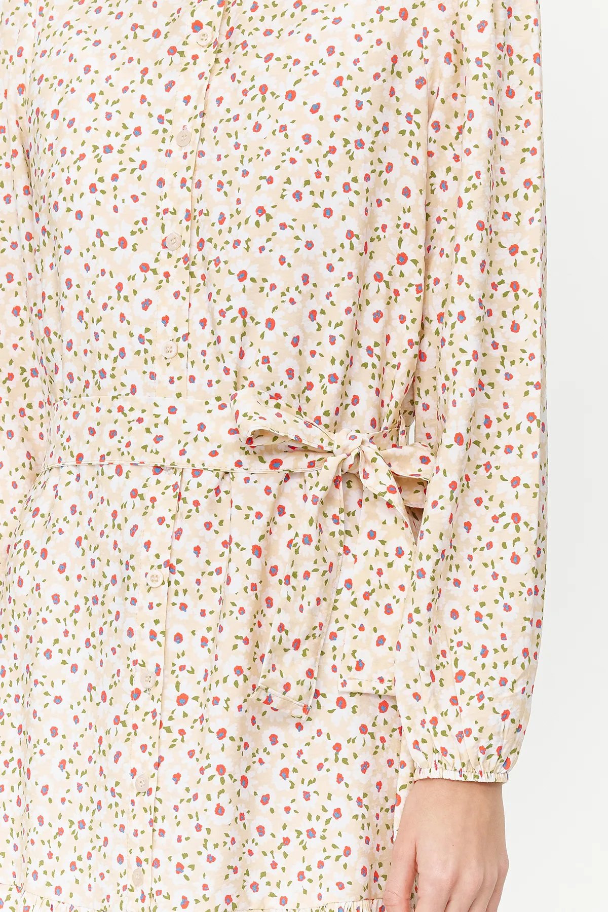 Trendyol Modest  Mehrfarbiger Rock mit Gürtel, Volants, Blumenmuster, gefüttertes Webkleid TCTSS23EB00294