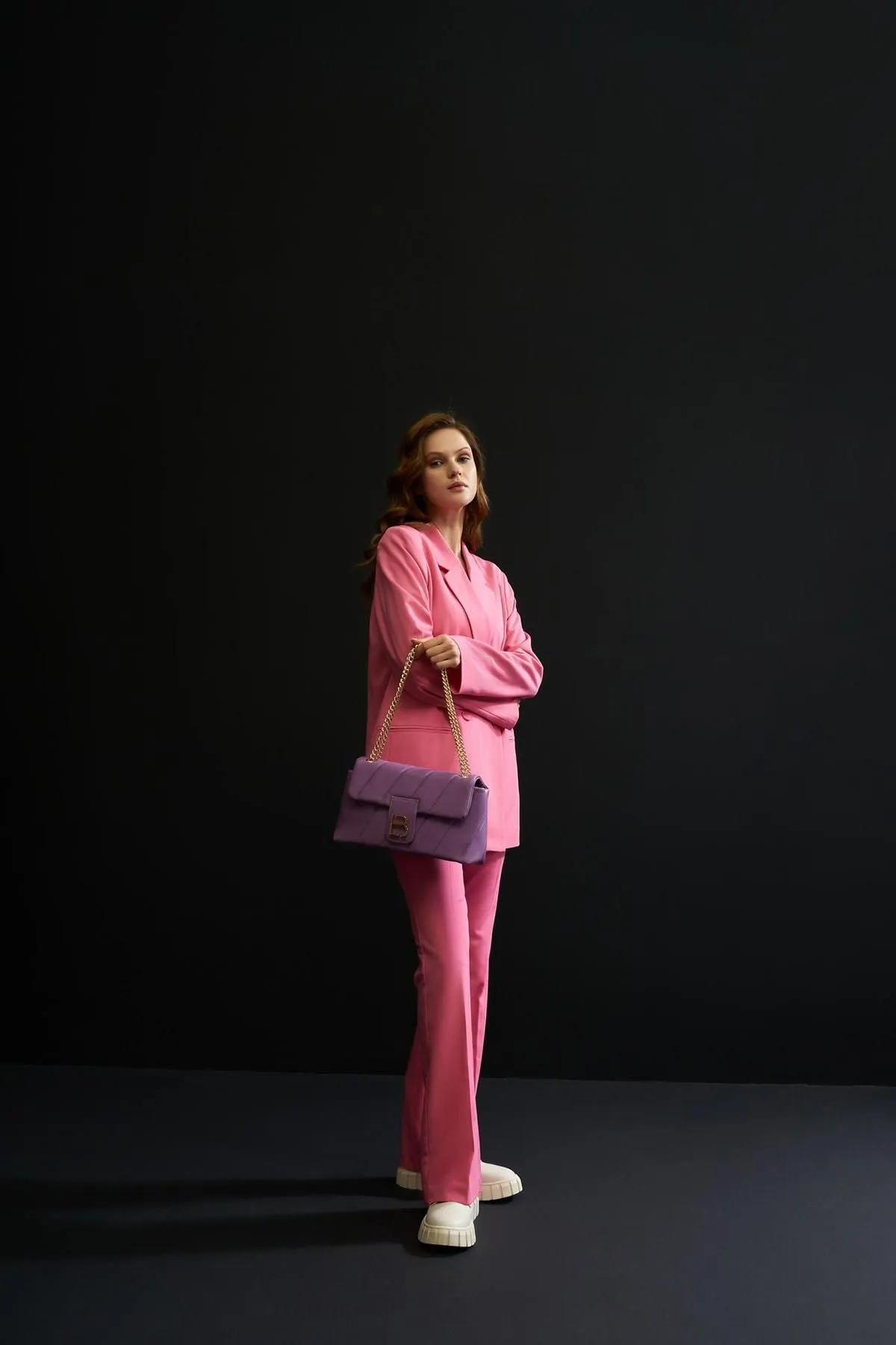 Lucky Bees  Gemusterte Damen Hand- und Schultertasche mit Kettenriemen