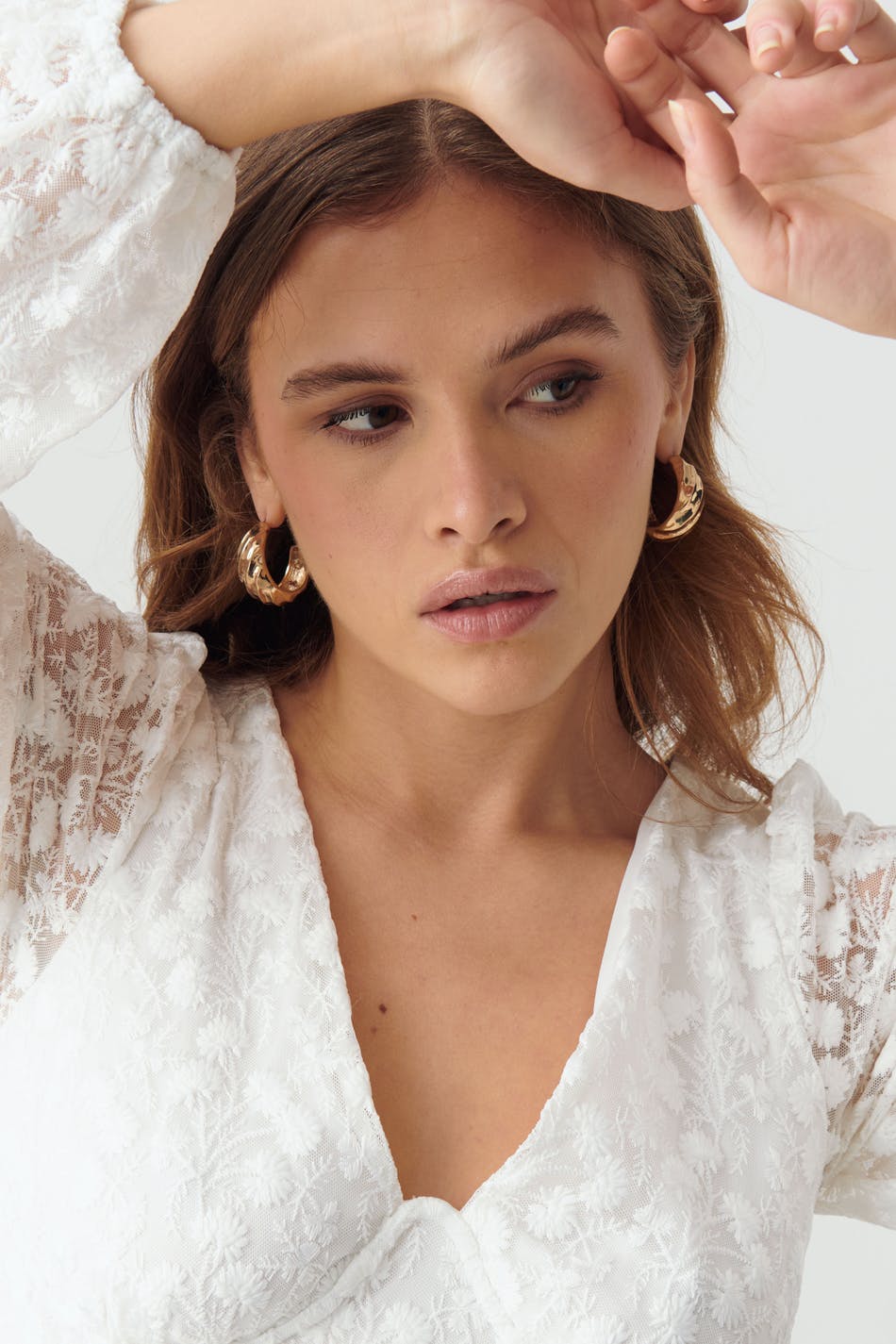 Lace wired mini dress