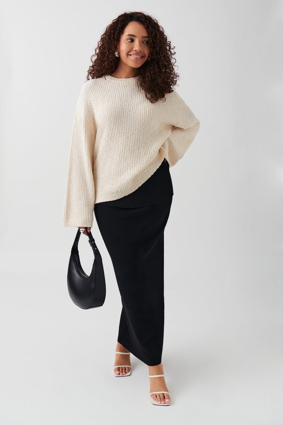 Oversized knitted sweater