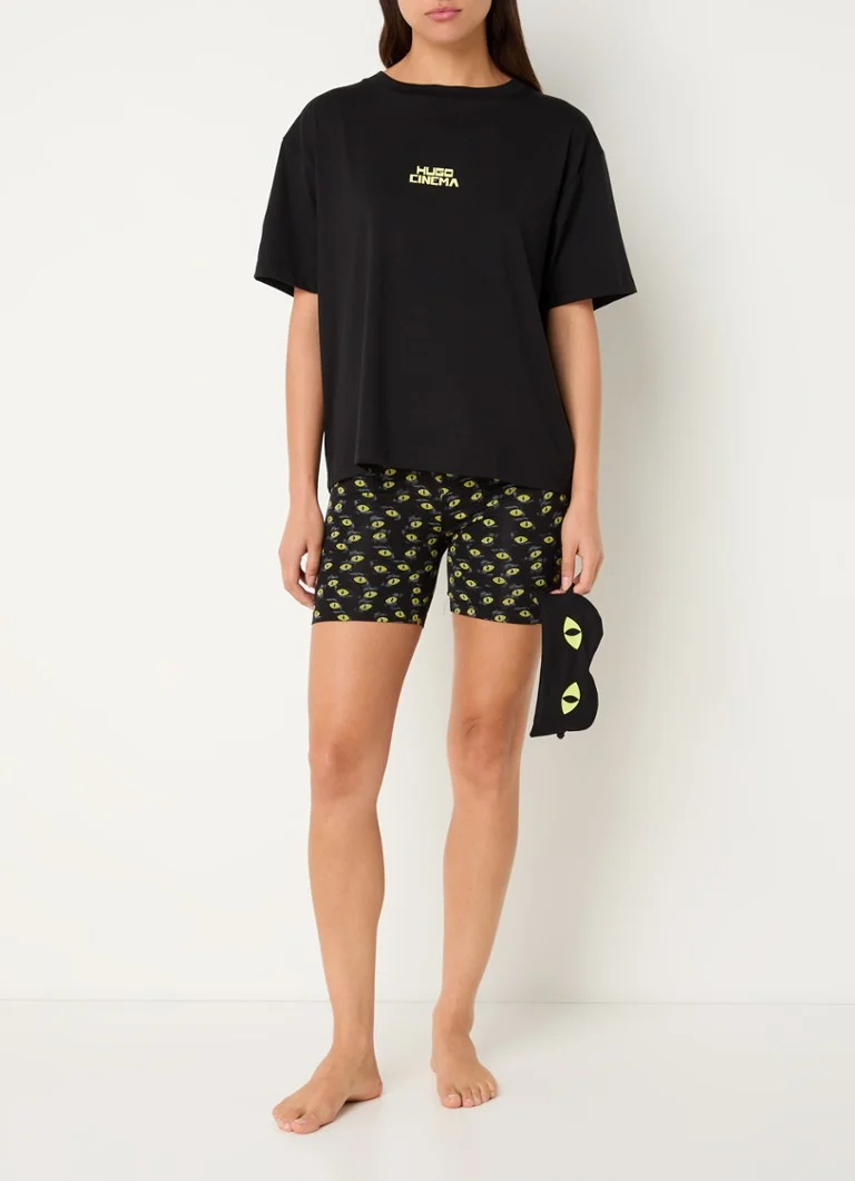 Set de pijamale HUGO BOSS Noctuni format din 3 piese cu mască de somn.
