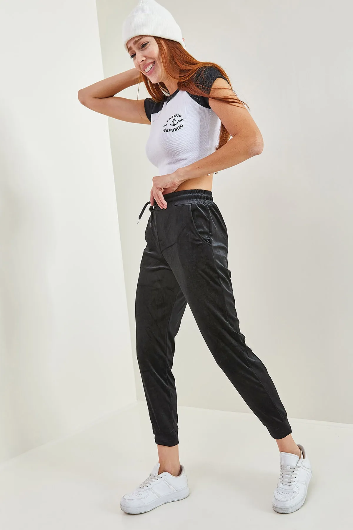 Bianco Lucci  Damen-Jogginghose aus Perlensamt 1530