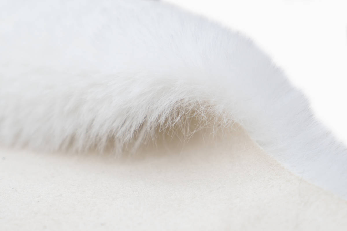 Arte Espina Rabbit Sheepskin 200