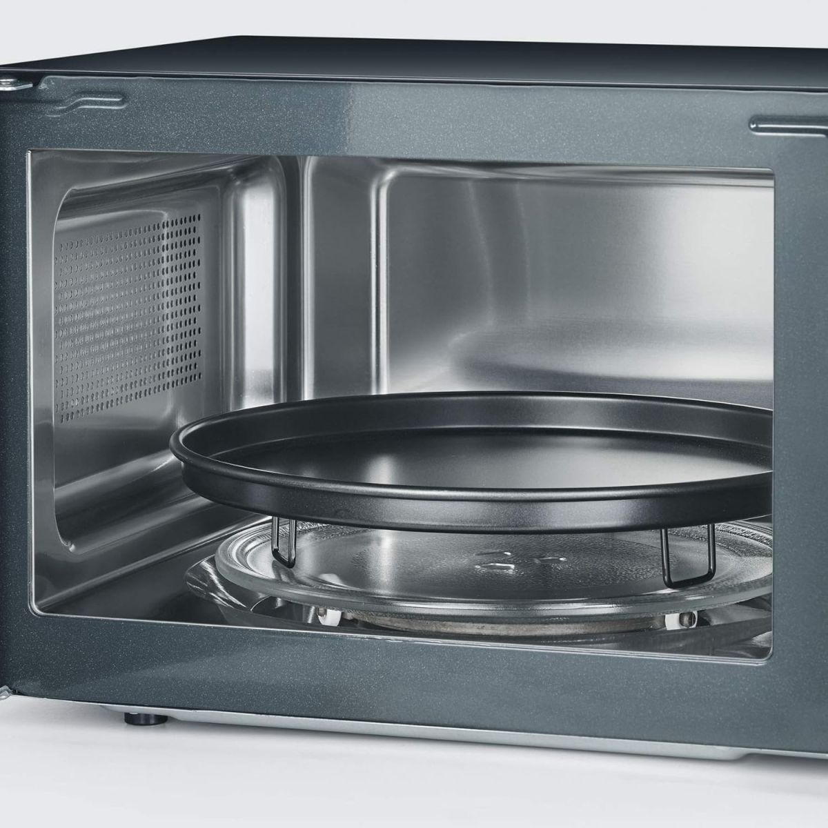Severin Mikrowelle mit Grill- und Heißluftfunktion 900W