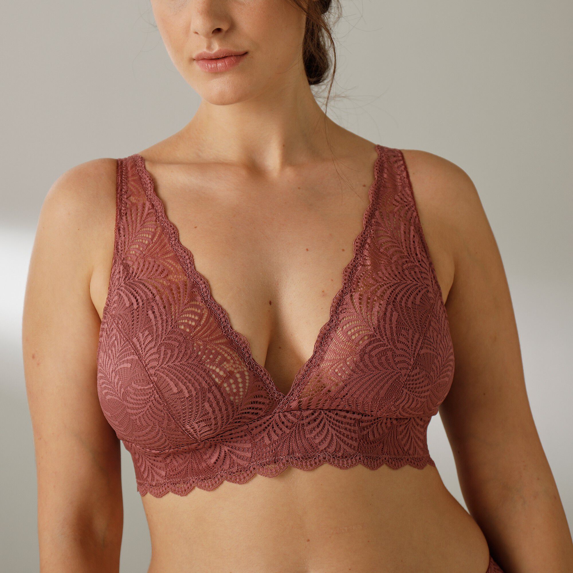 Soutien-gorge forme foulard en dentelle stretch Taripa