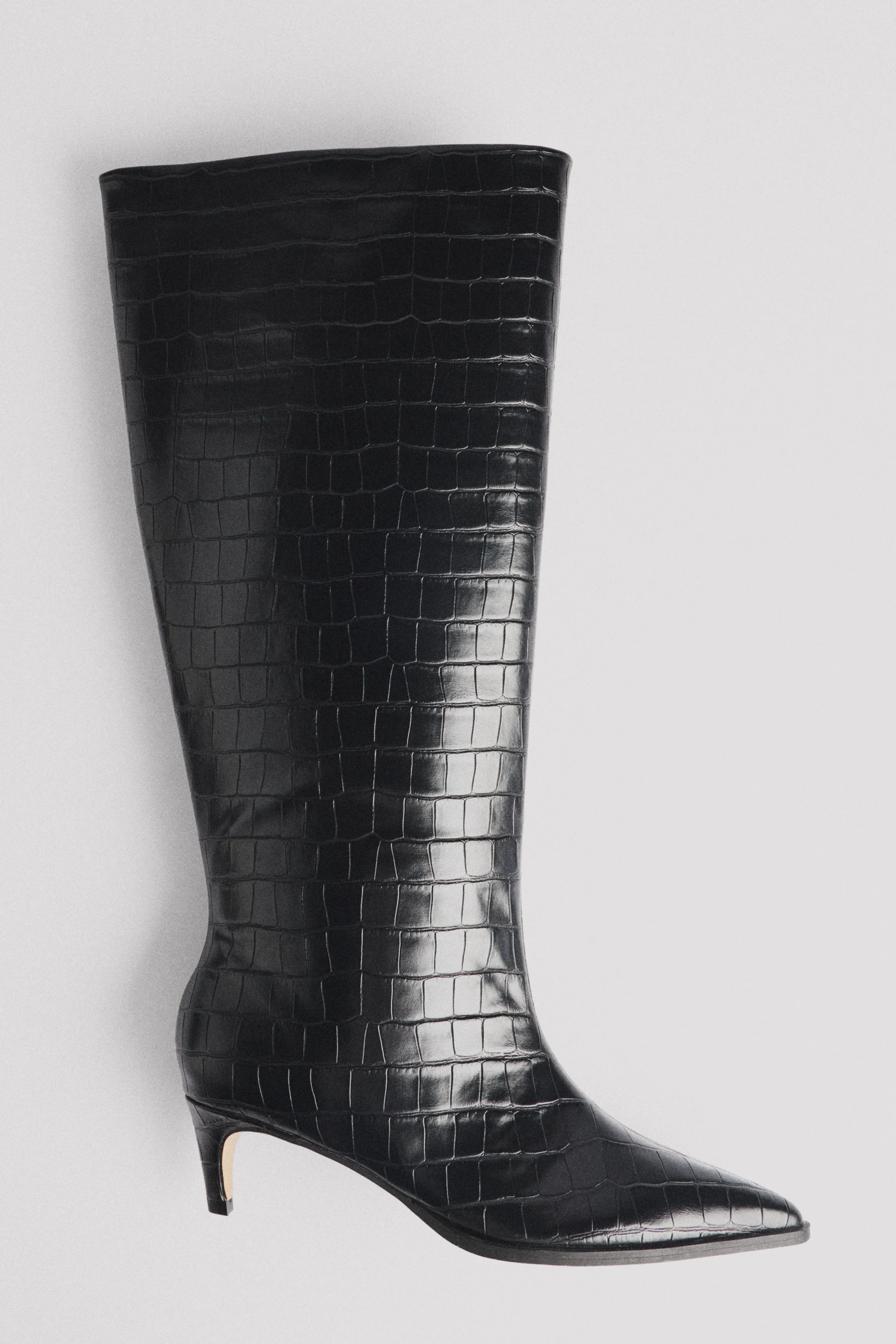 Kniehohe Croc-Stiefel