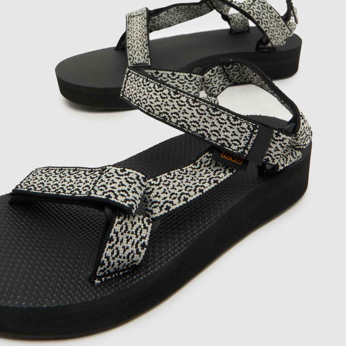 Teva Midform Universal szandál fekete és szürke színben