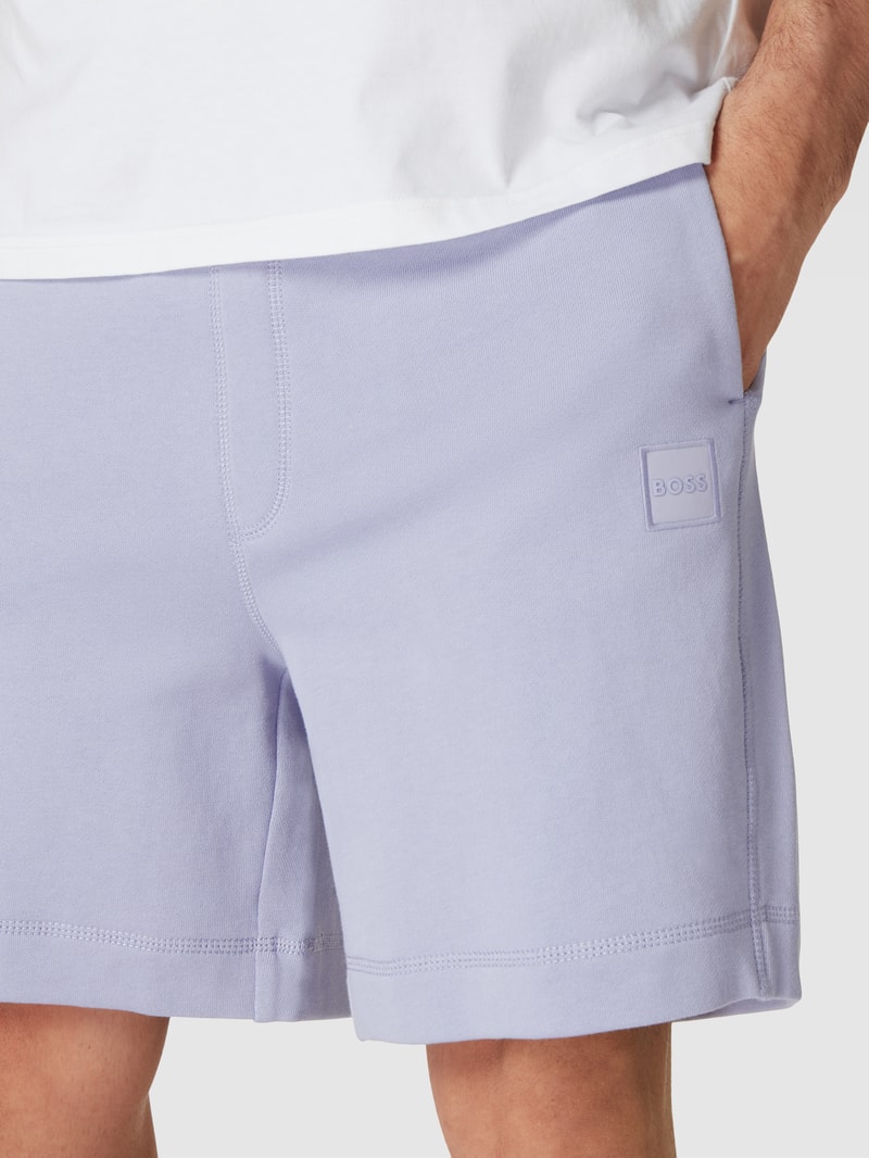 Sweatshorts mit Logo-Stitching Modell 'SEWALK' in flieder meliert
