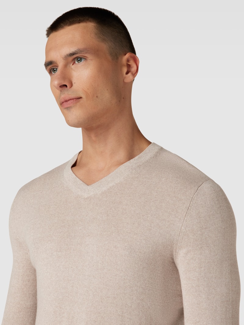 Strickpullover in sand meliert