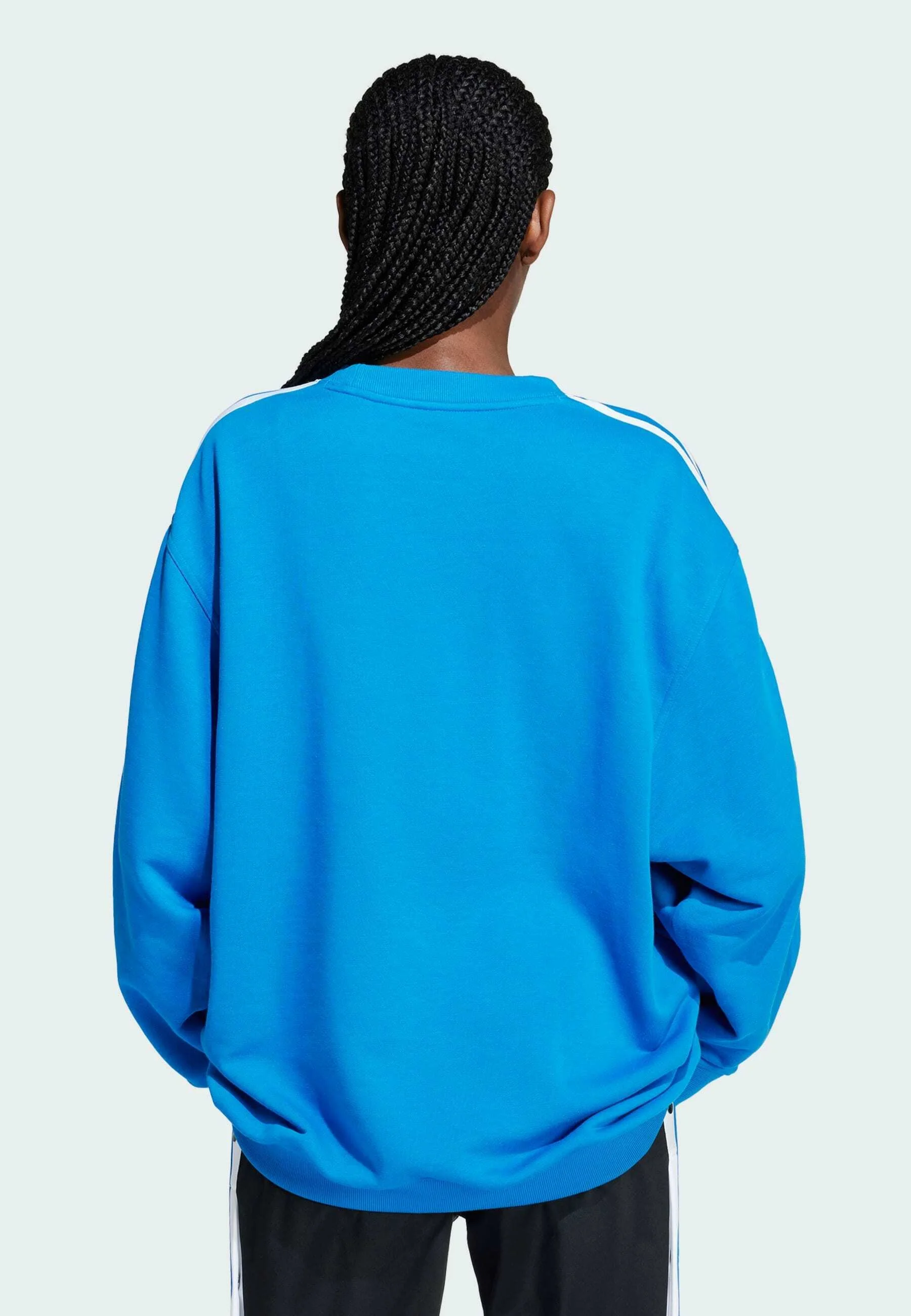 Sudadera adidas Originals de cuello redondo extragrande con tres rayas
