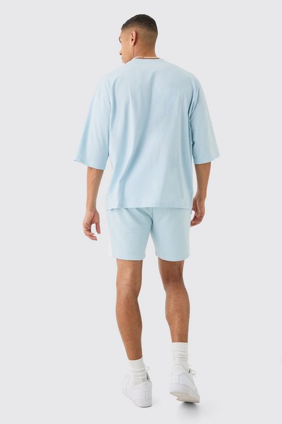Oversize T-Shirt mit Graffiti-Print und Shorts