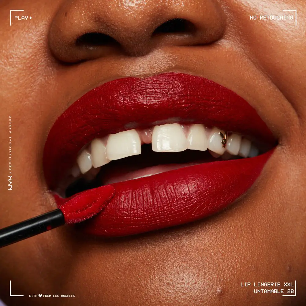 NYX Lip Lingerie XXL Untamable течни кармин