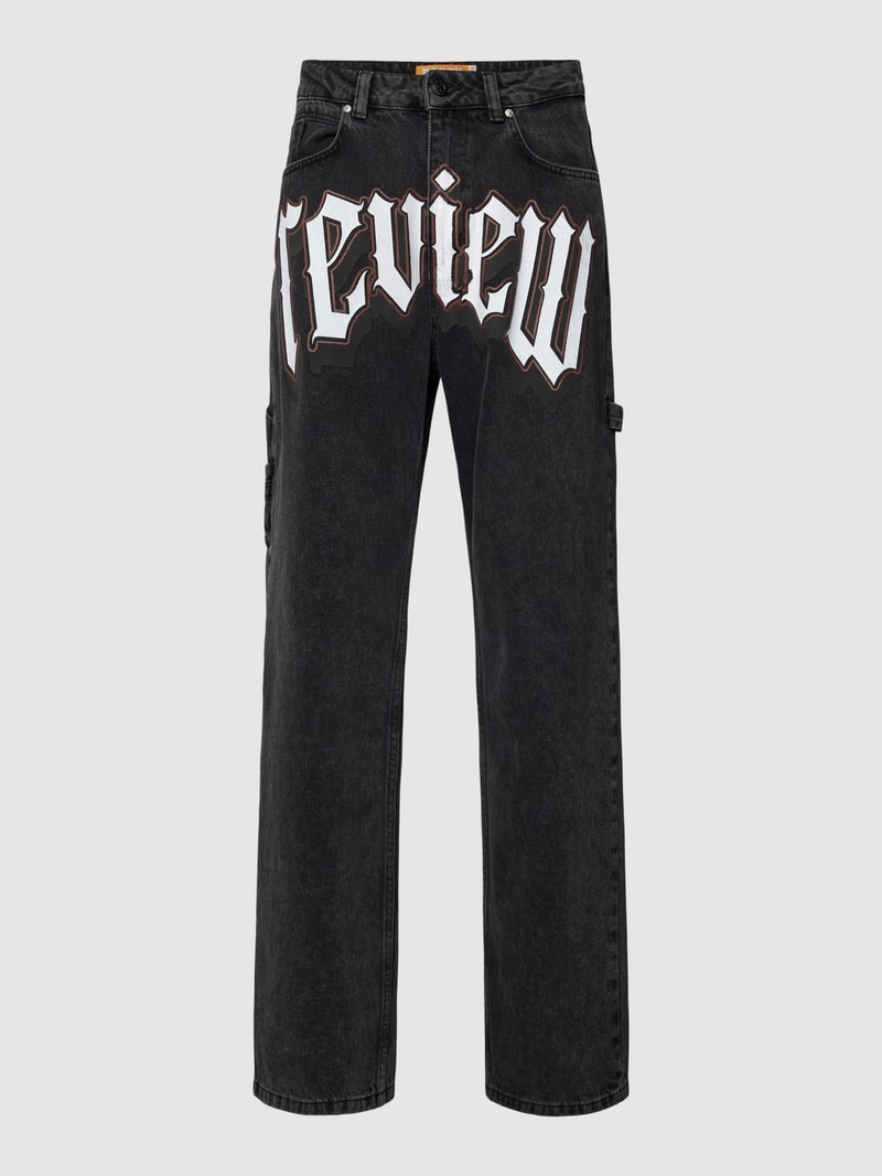 Jeans in lockerem Schnitt mit Label-Print in schwarz