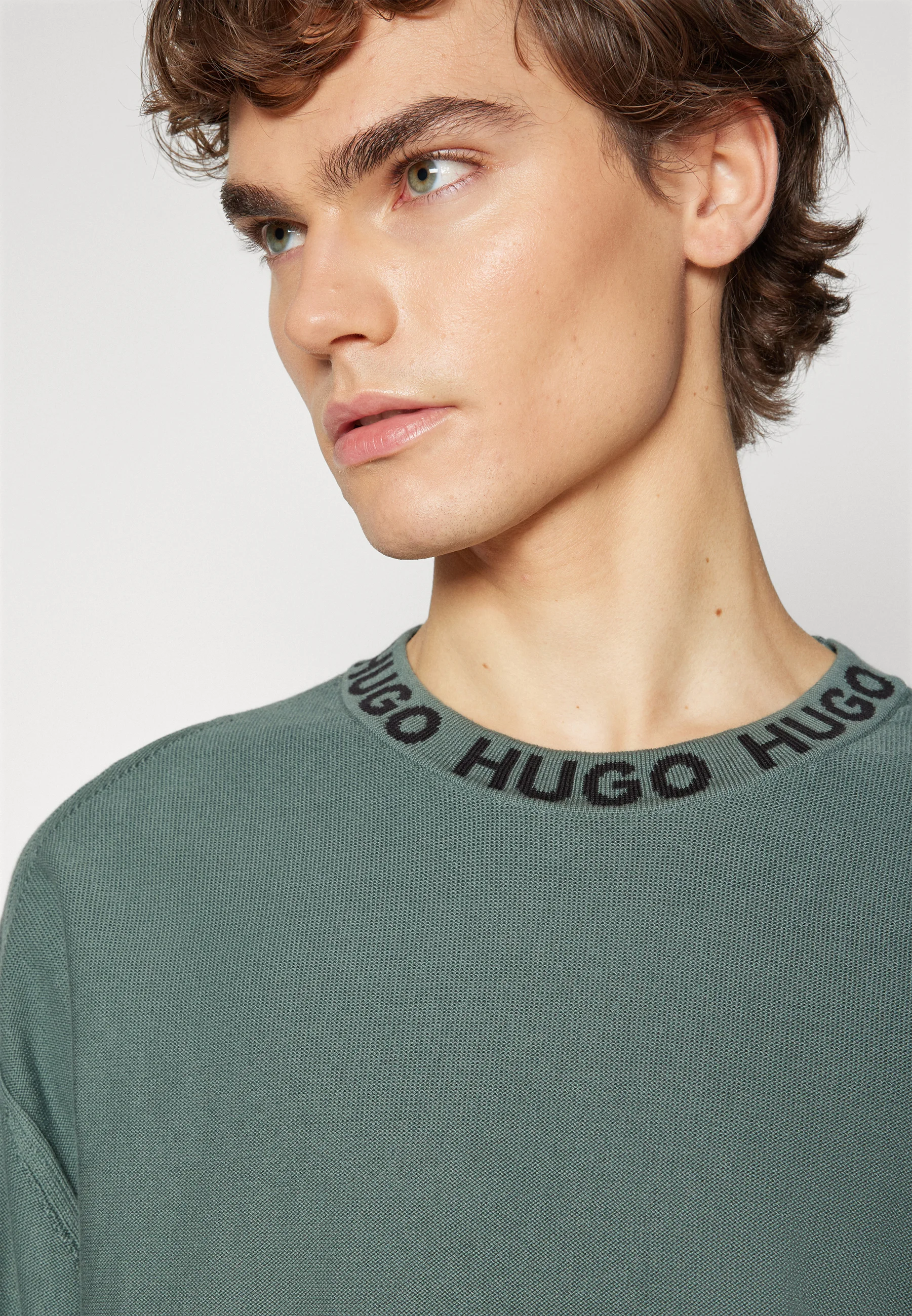 HUGO SMARLO - Suéter