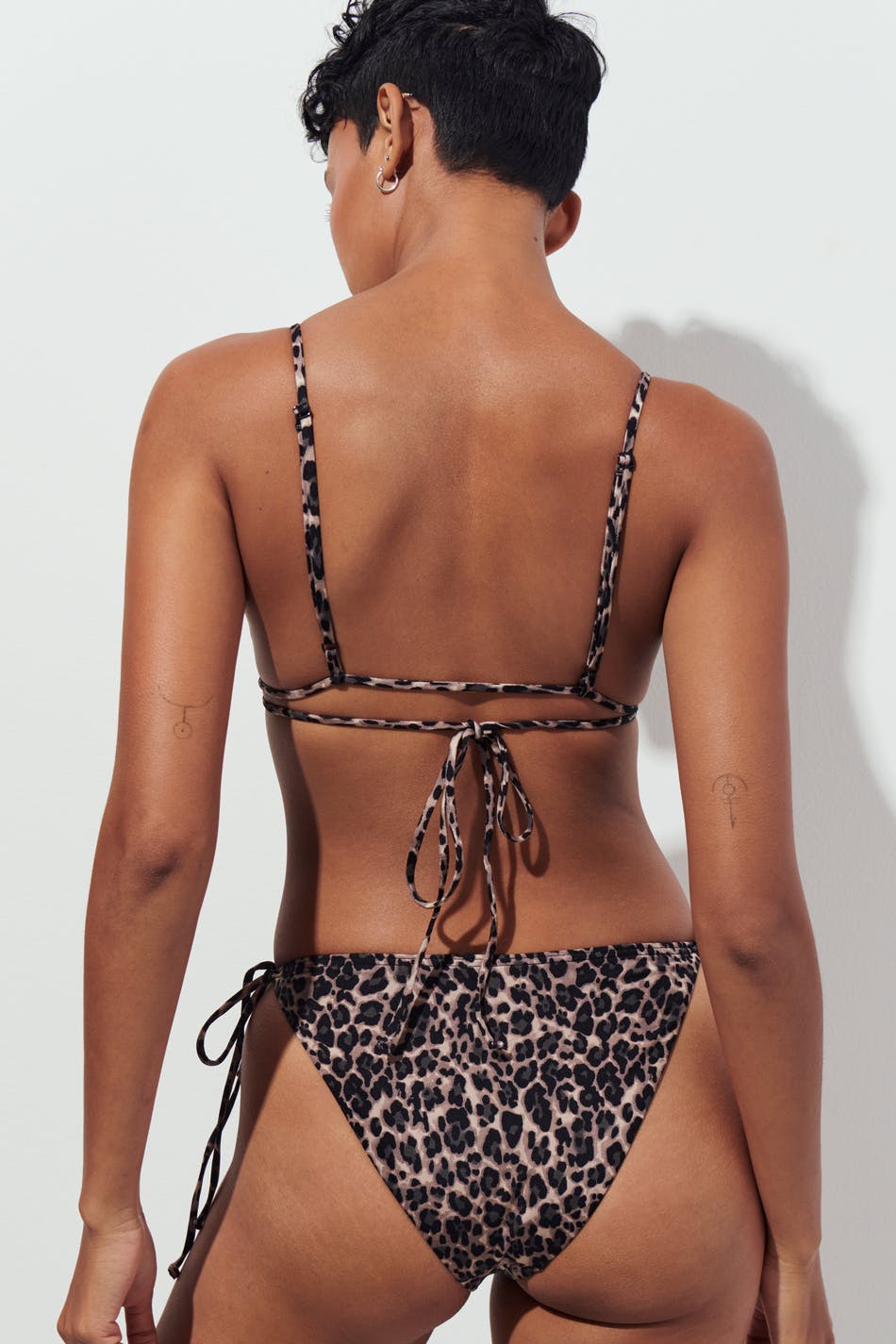 Shiny tie triangle bikini top