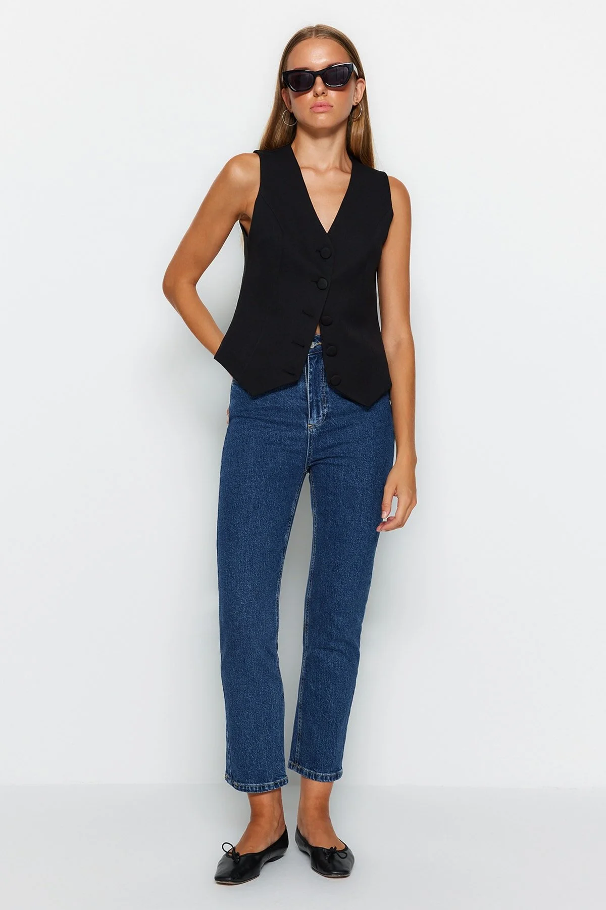 Trendyol Collection  Dunkelblaue High Waist Comfort Straight Jeans TWOAW24JE00097