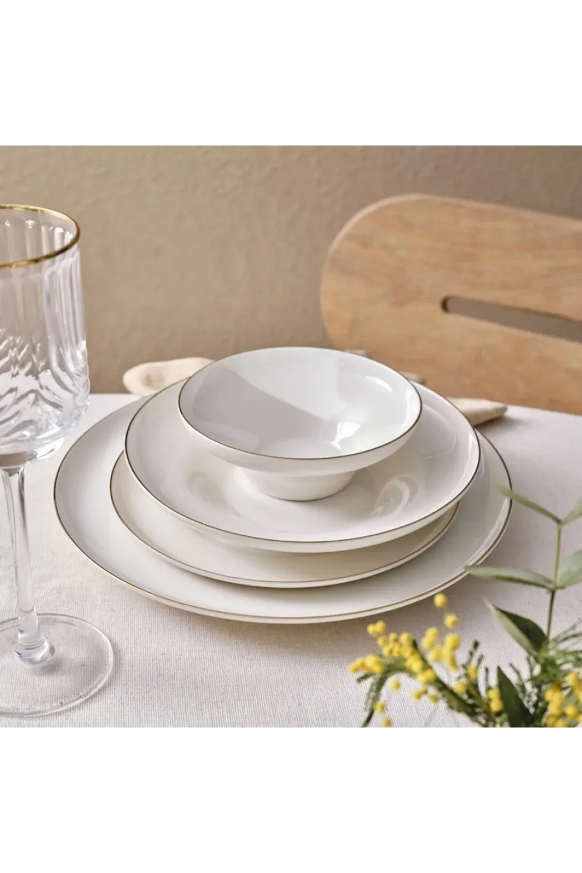 Karaca  Streamline Nefeli Gold 12 Personen Geschirrset, 56-teilig