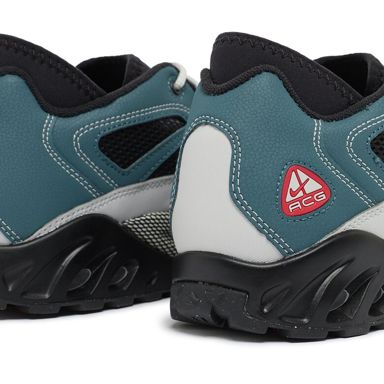 NIKE ACG Air Exploraid 