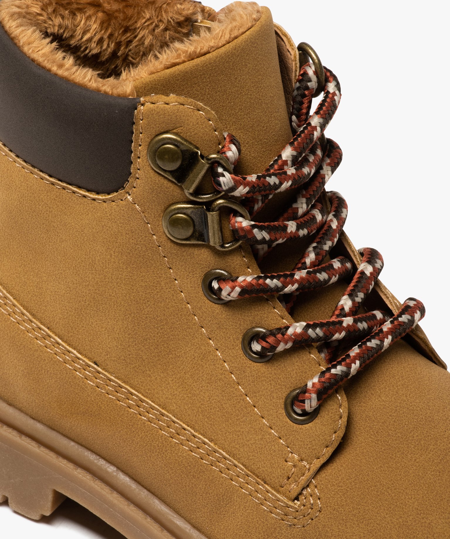 Boots Garçon à col rembourré et semelle crantée | GEMO