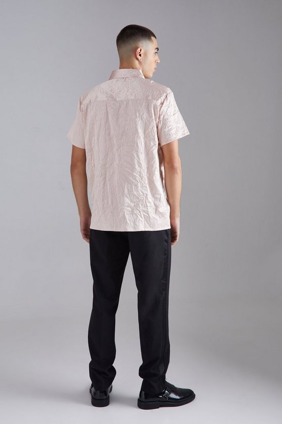 Kurzärmliges Satin-Hemd in Knitteroptik