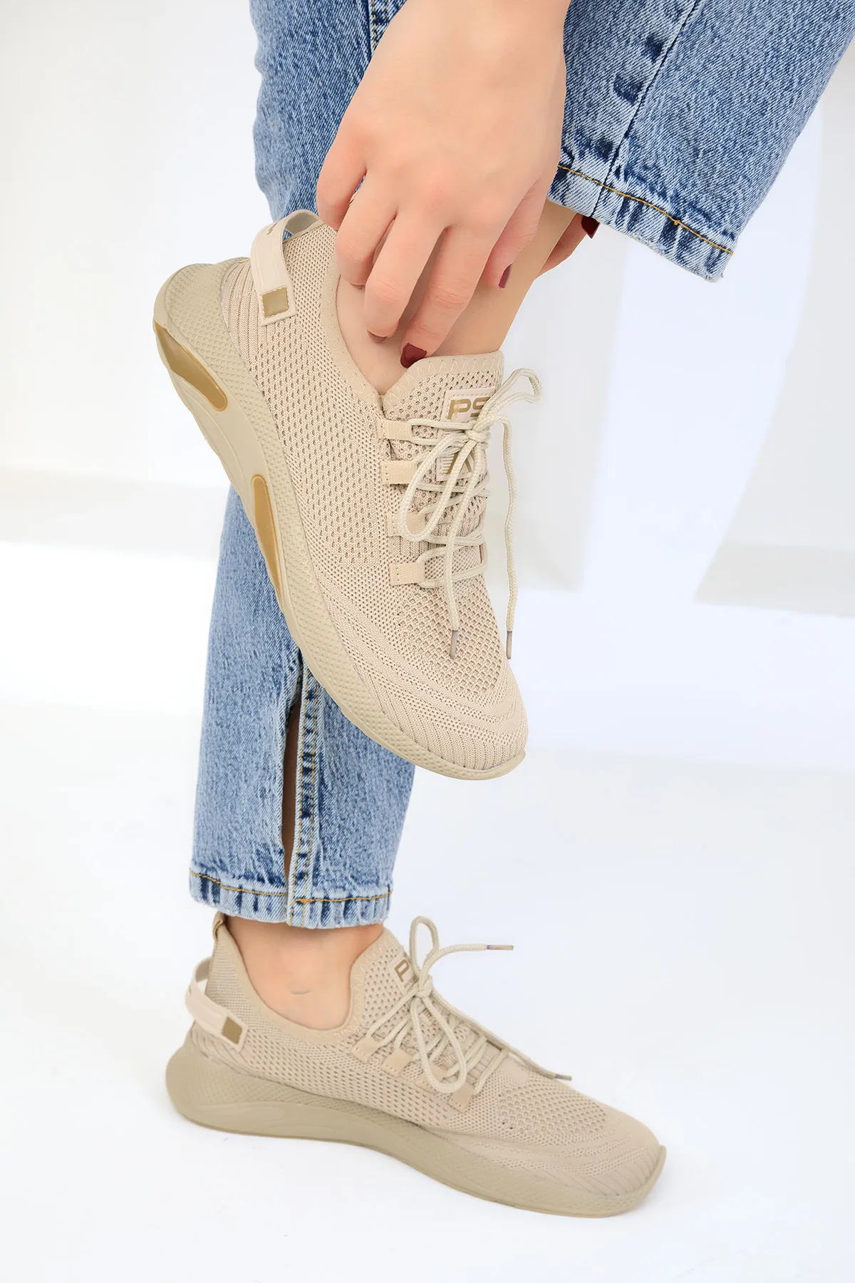 SOHO  Beige Damen Sneakers 16884
