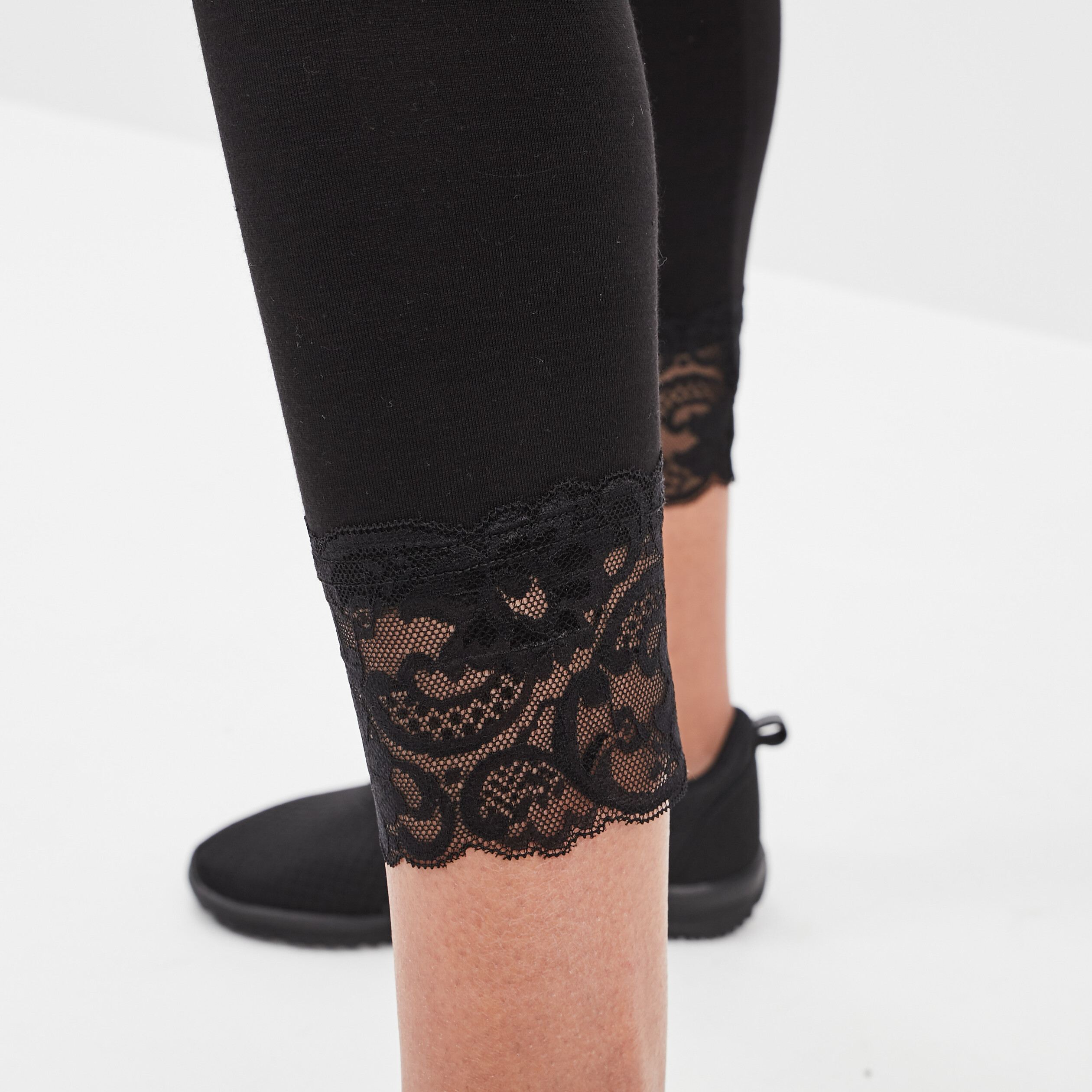 Legging 7 8ème avec dentelle noir femme | La Halle