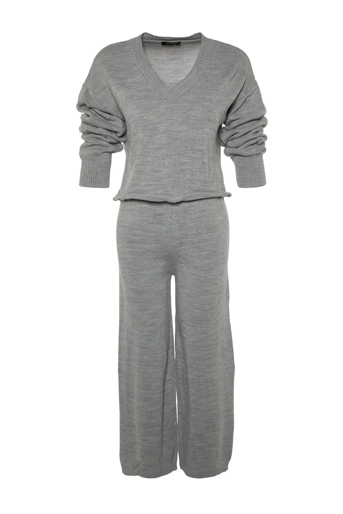 Trendyol Collection  Graues Strickoberteil- und -unterteil-Set mit V-Ausschnitt TWOAW23AU00087