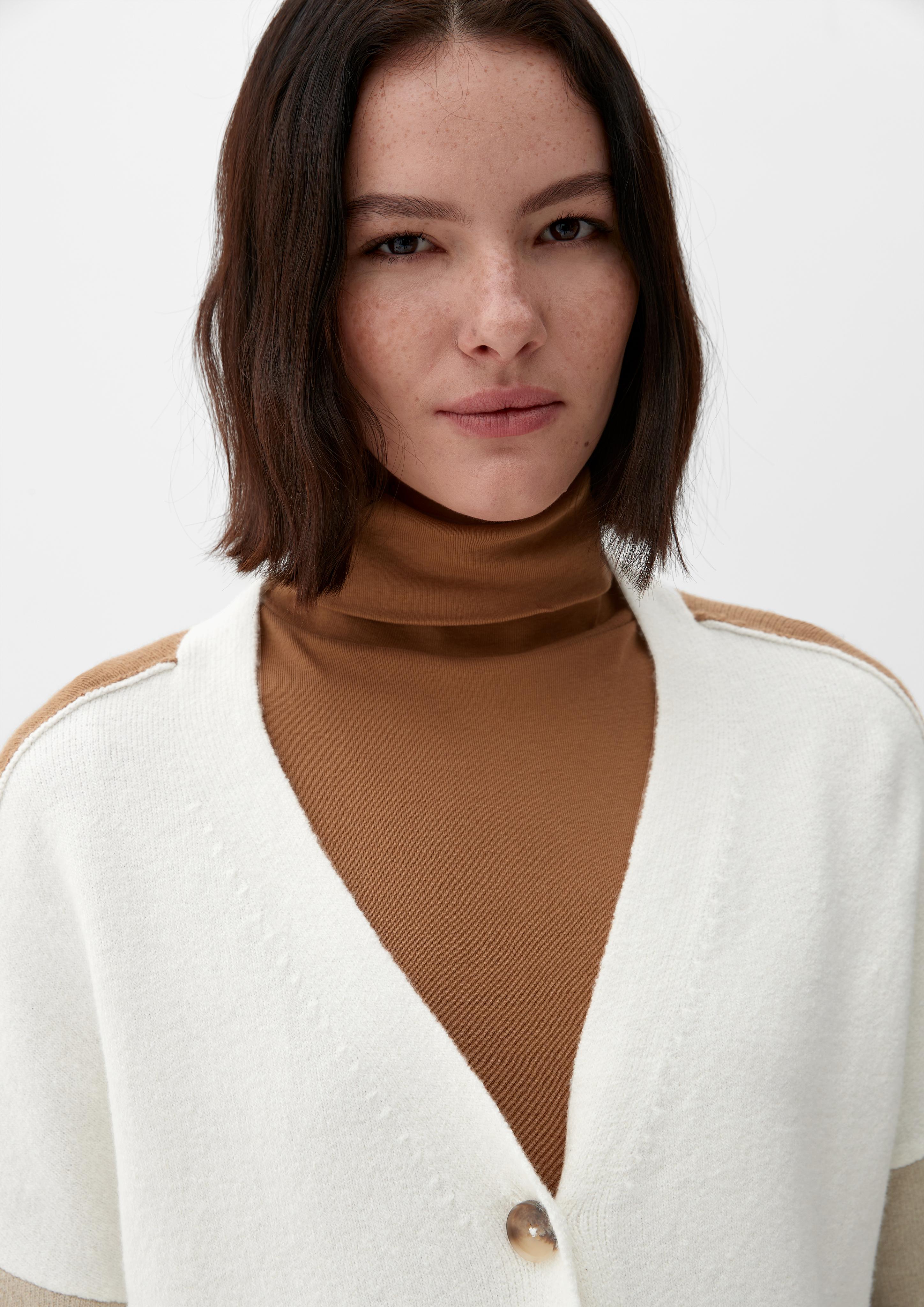 Strickjacke in Colour Blocking-Optik  2127211-02X8