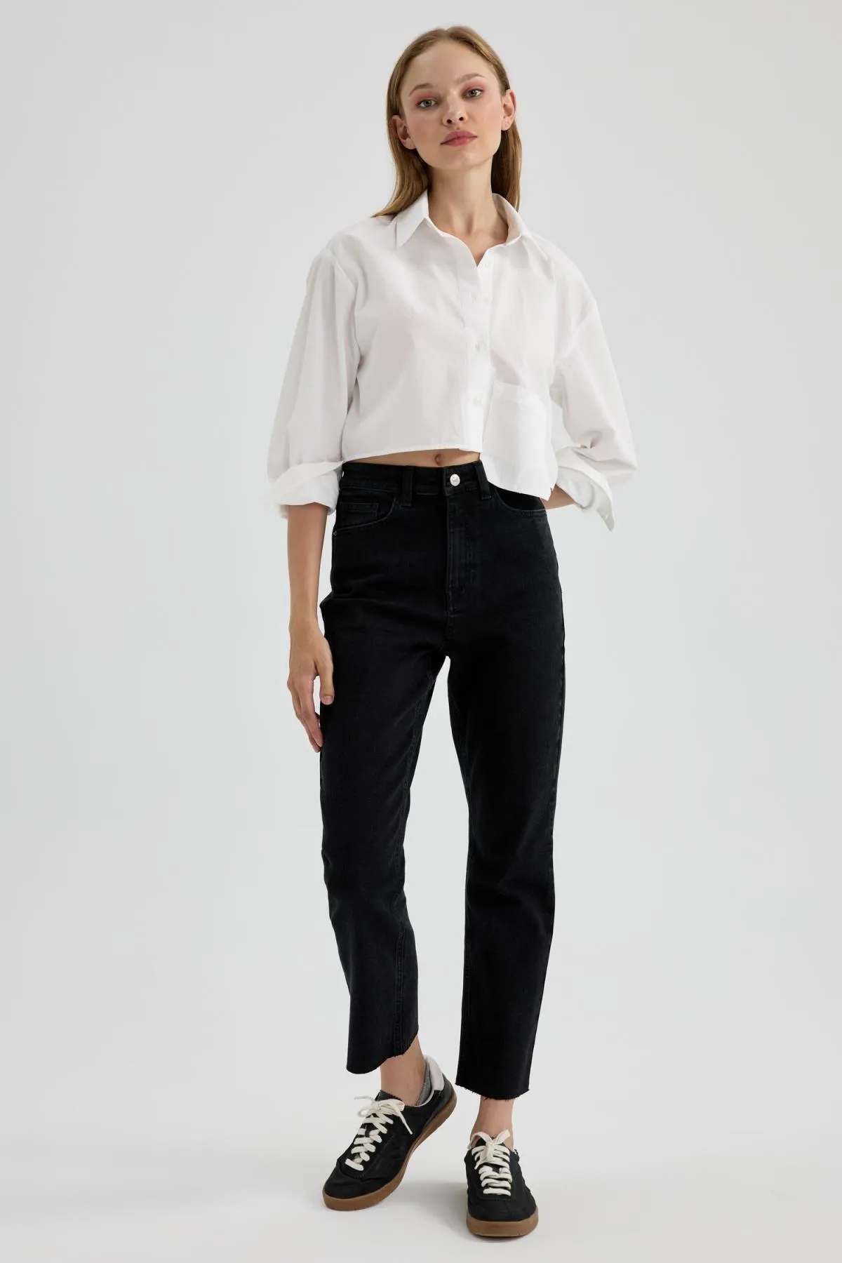 DeFacto  Mary Vintage Jeanshose mit geradem Schnitt und hoher Taille, knöchellang, A7005ax23au