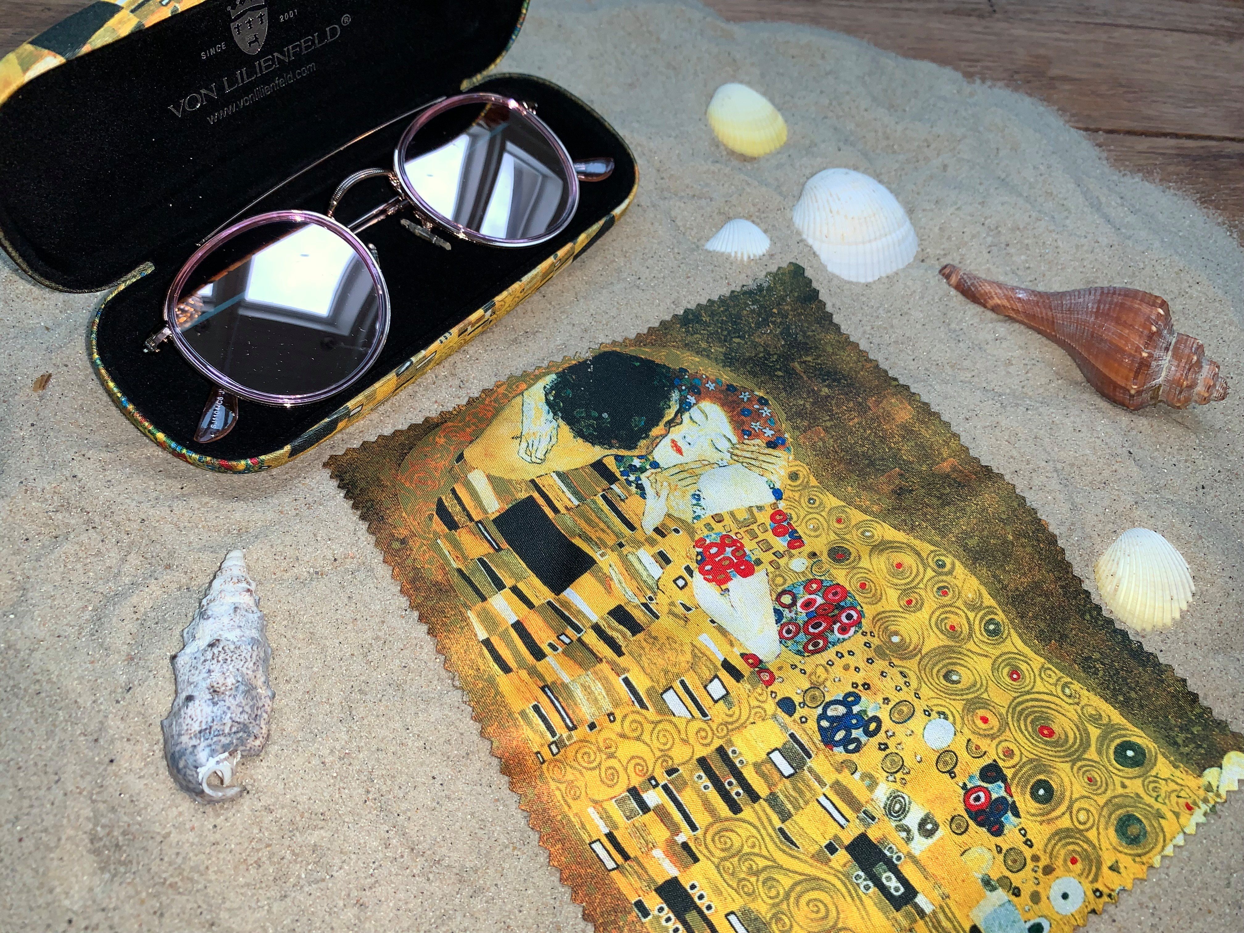 von Lilienfeld Brillenetui Brillenetui Gustav Klimt Der Kuss Liebe Kunst Brillenbox, stabiles mit Mikrofaser bezogenes Hardcase