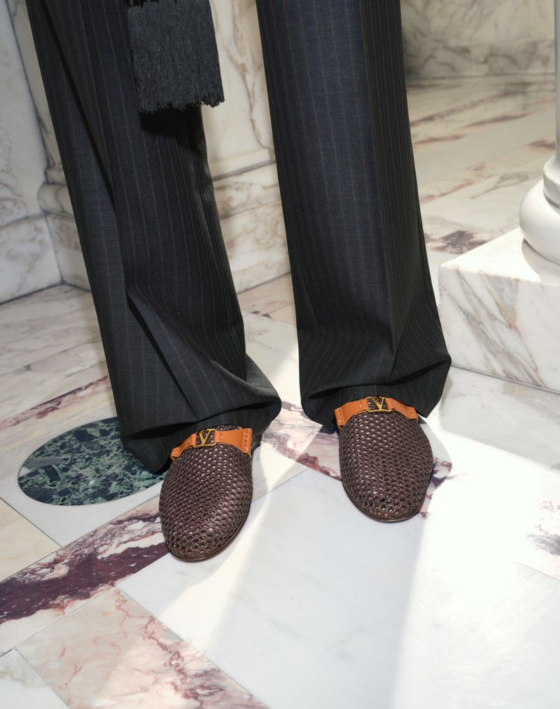 Wolfe Moccasin i vævet raffia