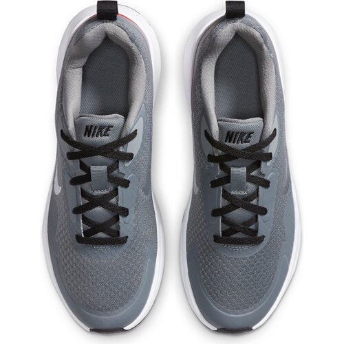 KINDER SNEAKER 