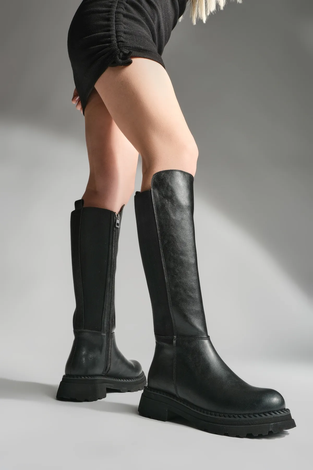 Marjin  Damen-Tagesstiefel mit elastischem Stretch über dem Knie Verilas Schwarz
