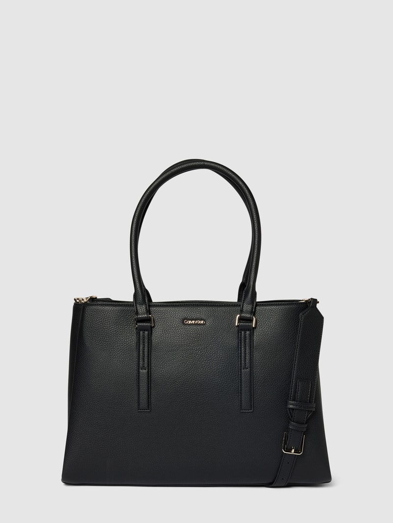 Handtasche mit Strukturmuster in schwarz