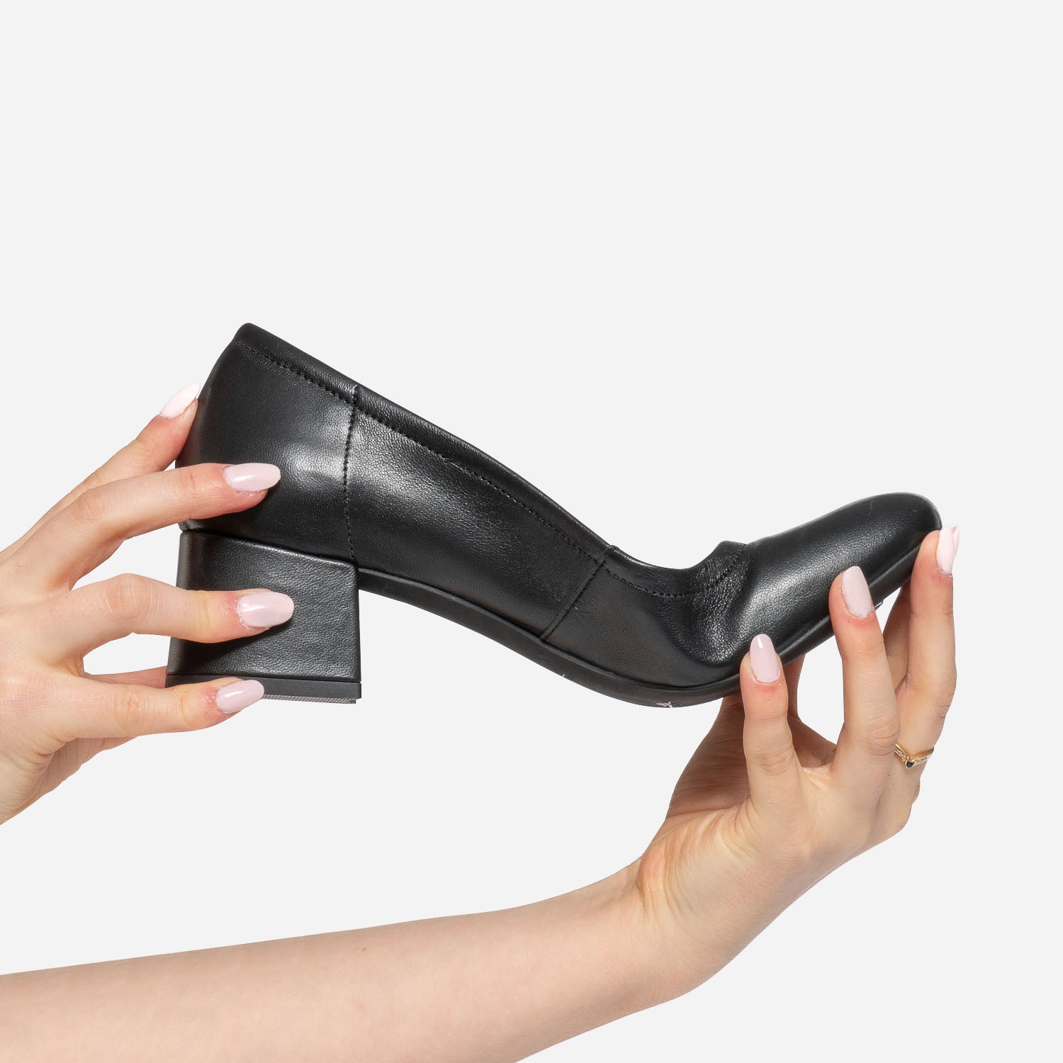 Escarpin noir en cuir