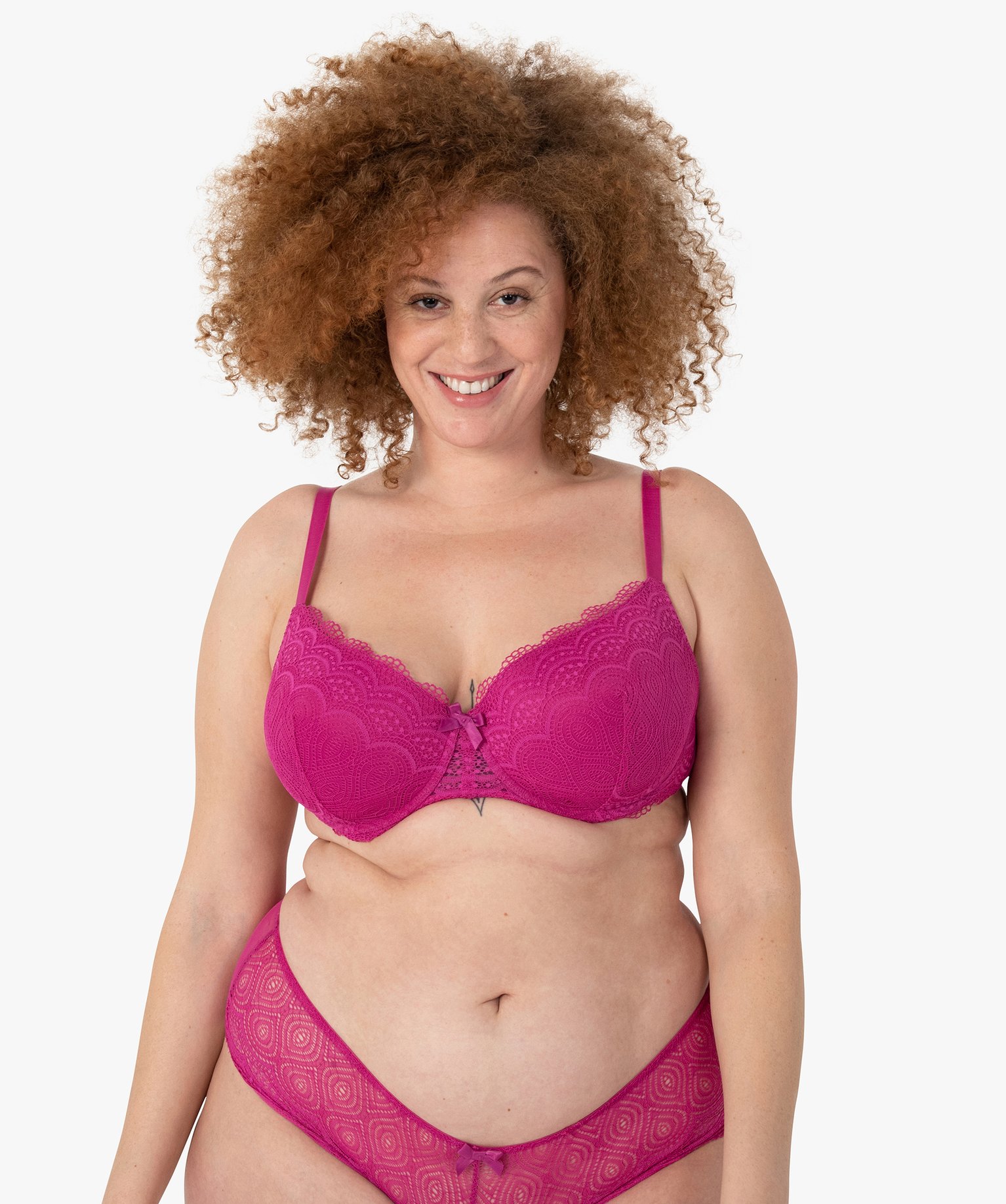 Soutien-gorge grande taille à armatures et coques fines rose fonce | GEMO