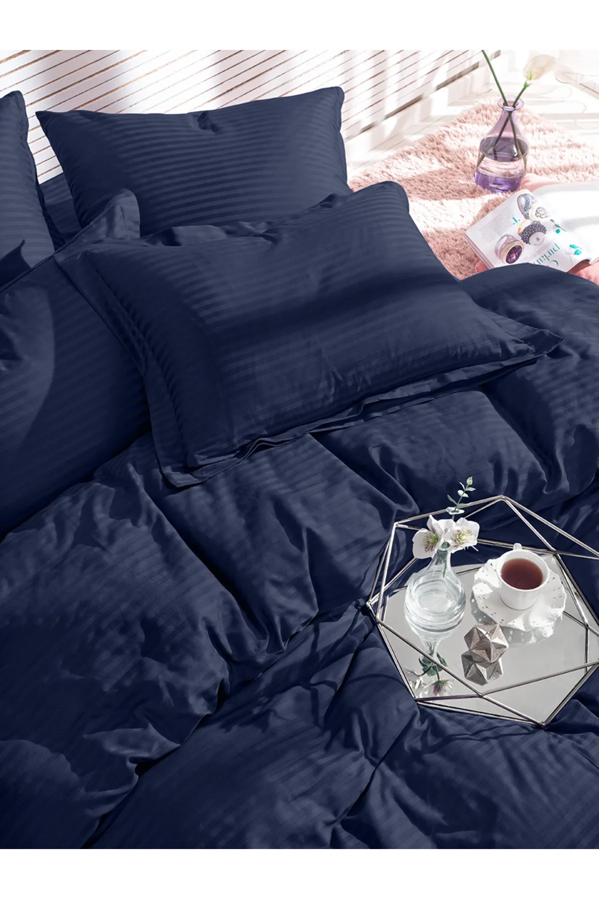 Karna Home  Streifen-gestreiftes Bettbezug-Set aus doppeltem Baumwollsatin, Marineblau