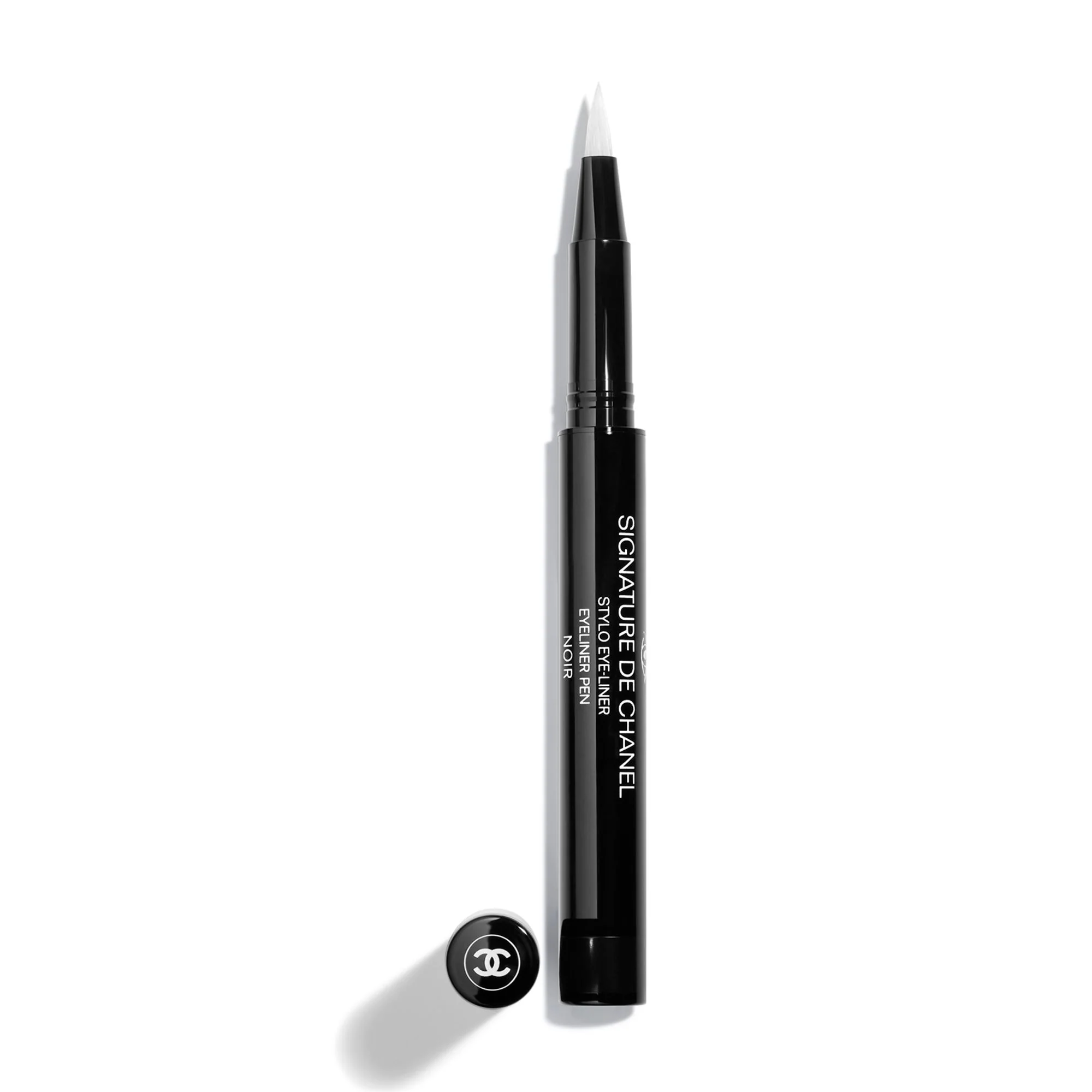 SIGNATURE DE CHANEL - ESTILO DELINEADOR DE OJOS: INTENSIDAD Y LARGA DURACIÓN