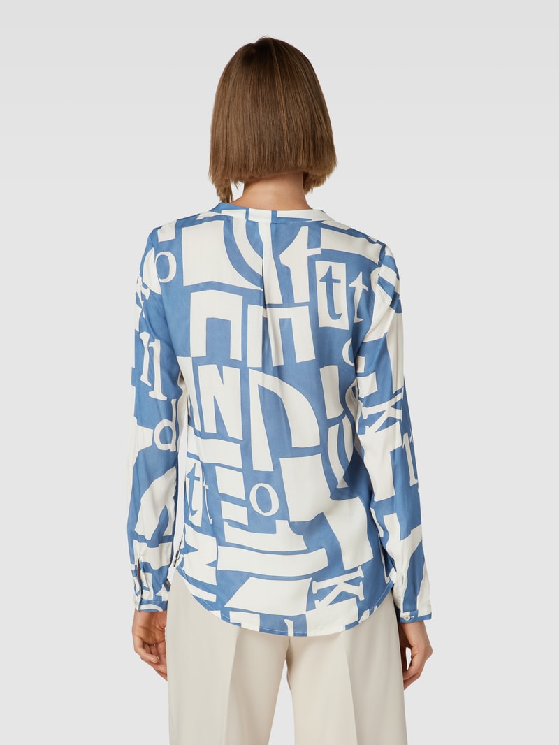 Schluppenbluse mit Allover-Muster in hellblau