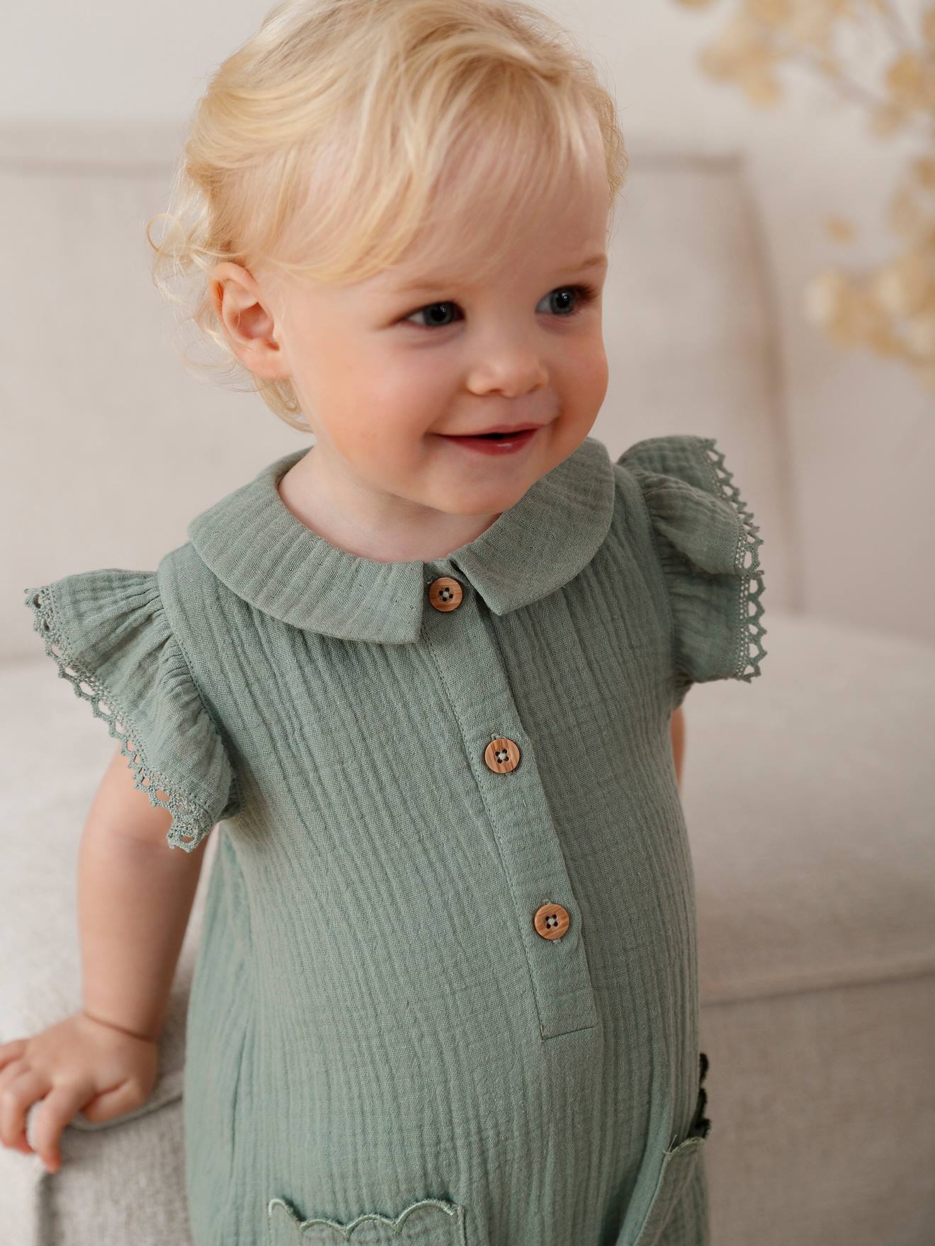 Vertbaudet Mädchen Baby Overall, Schmetterlingsärmel mit Stickerei - salbeigrün