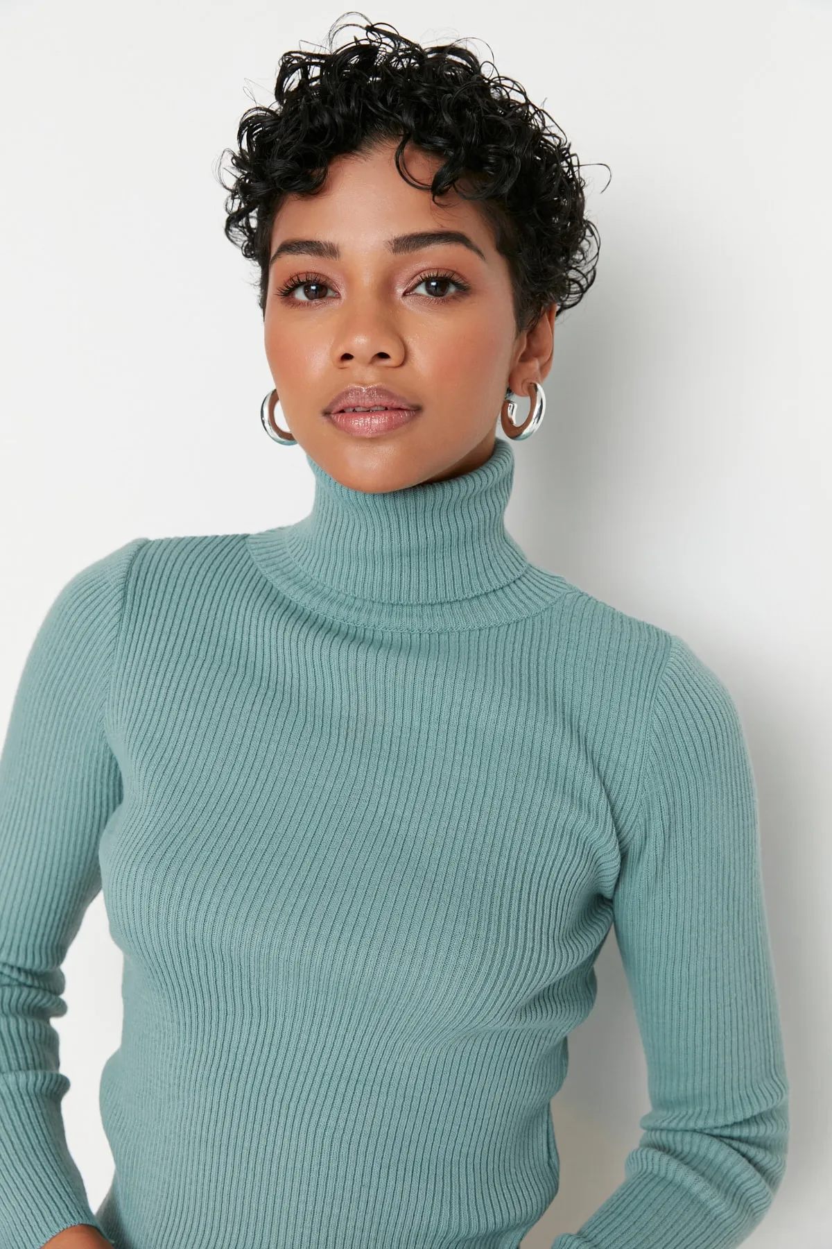 Trendyol Collection  Mintgrüner Basic Rollkragenpullover TWOAW21KZ1279