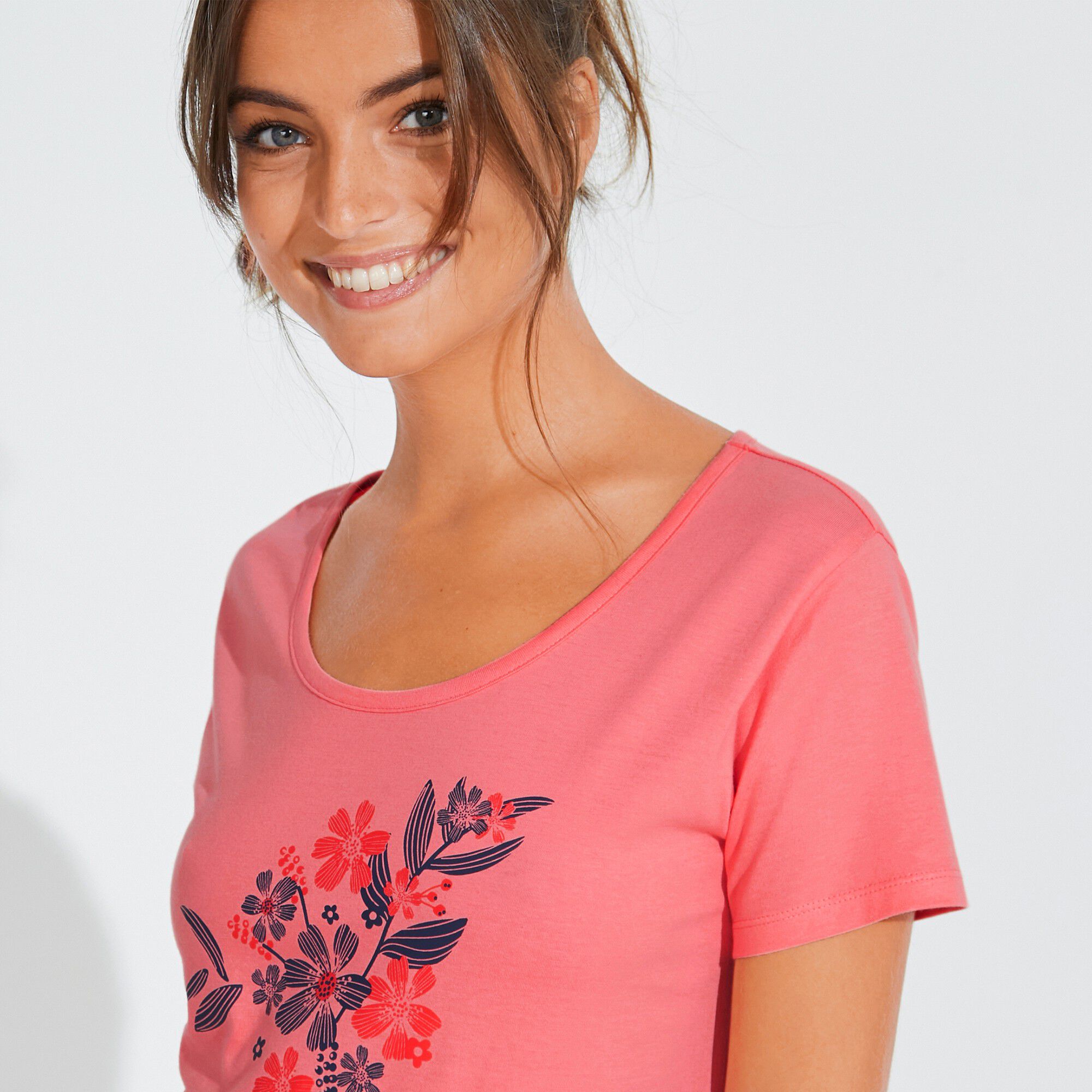 Chemise de nuit courte imprimé fleurs