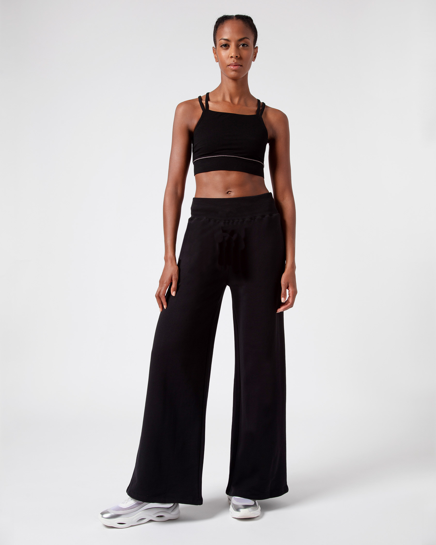 Large jogging pants