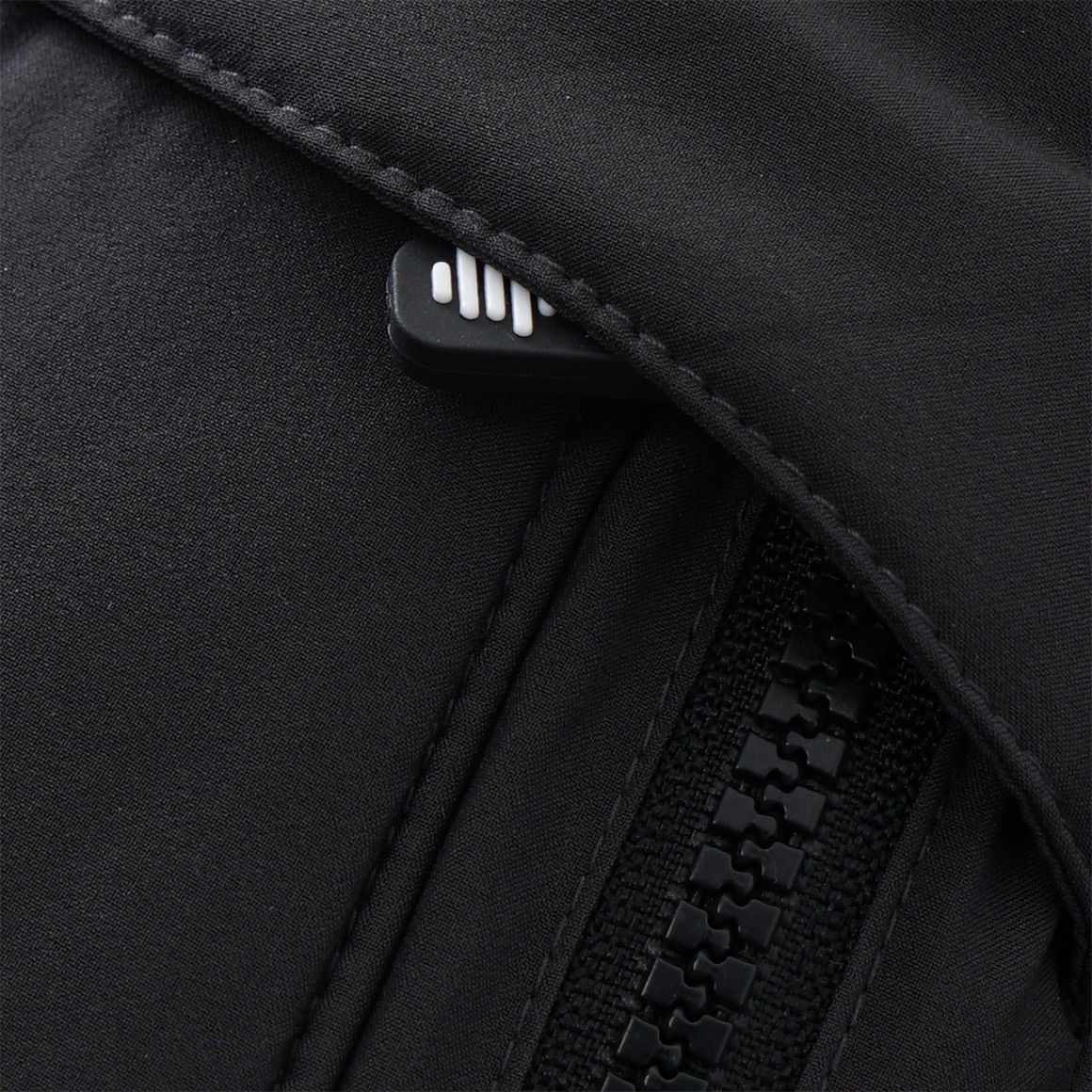 Jungen Winterjacke kurz geschnitten