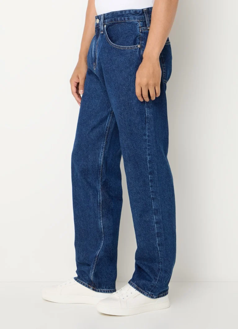 Calvin Klein jeans med rette ben og mørk vask