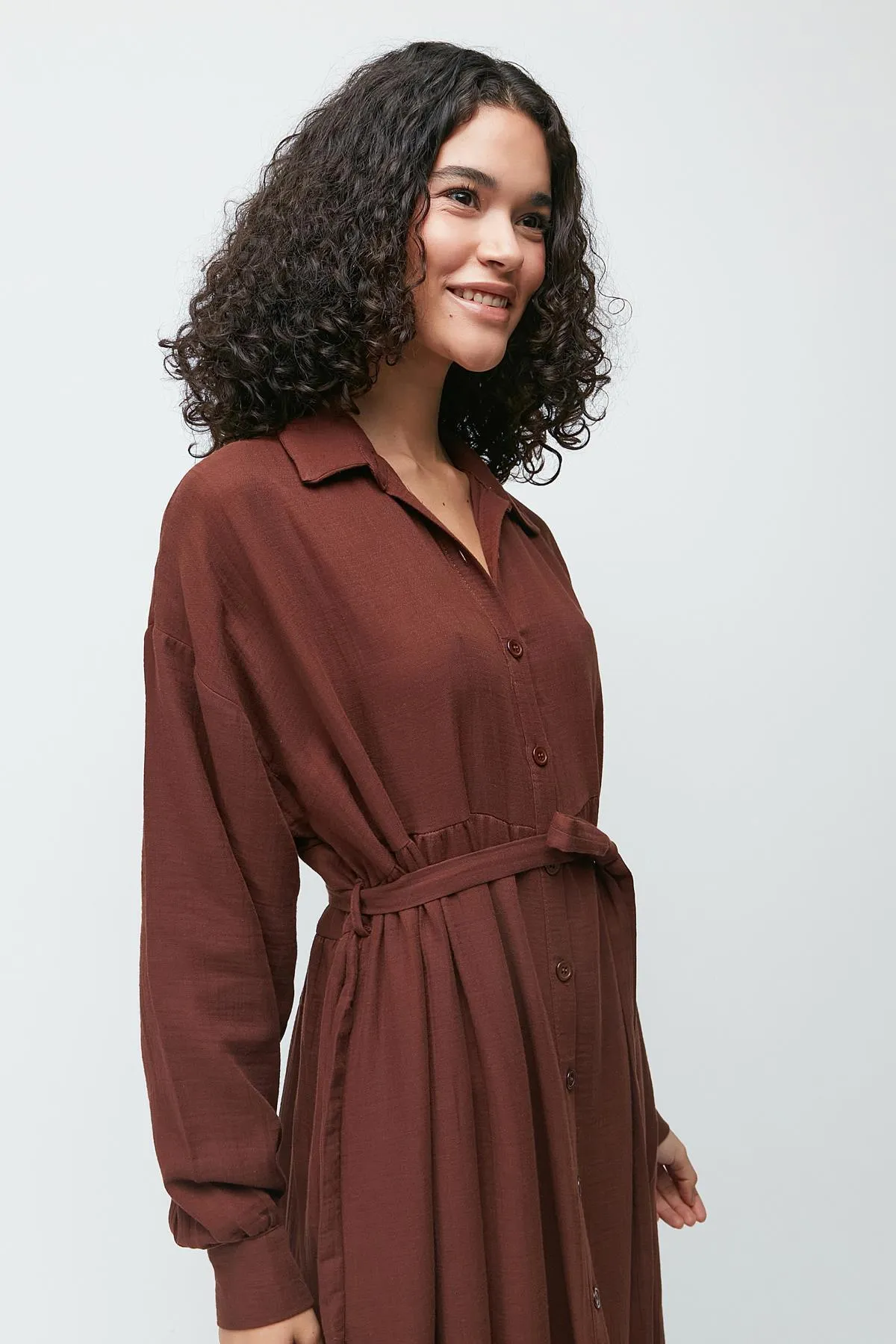 C&City  Langarmkleid aus Bio-Baumwollmusselin 9128 Braun