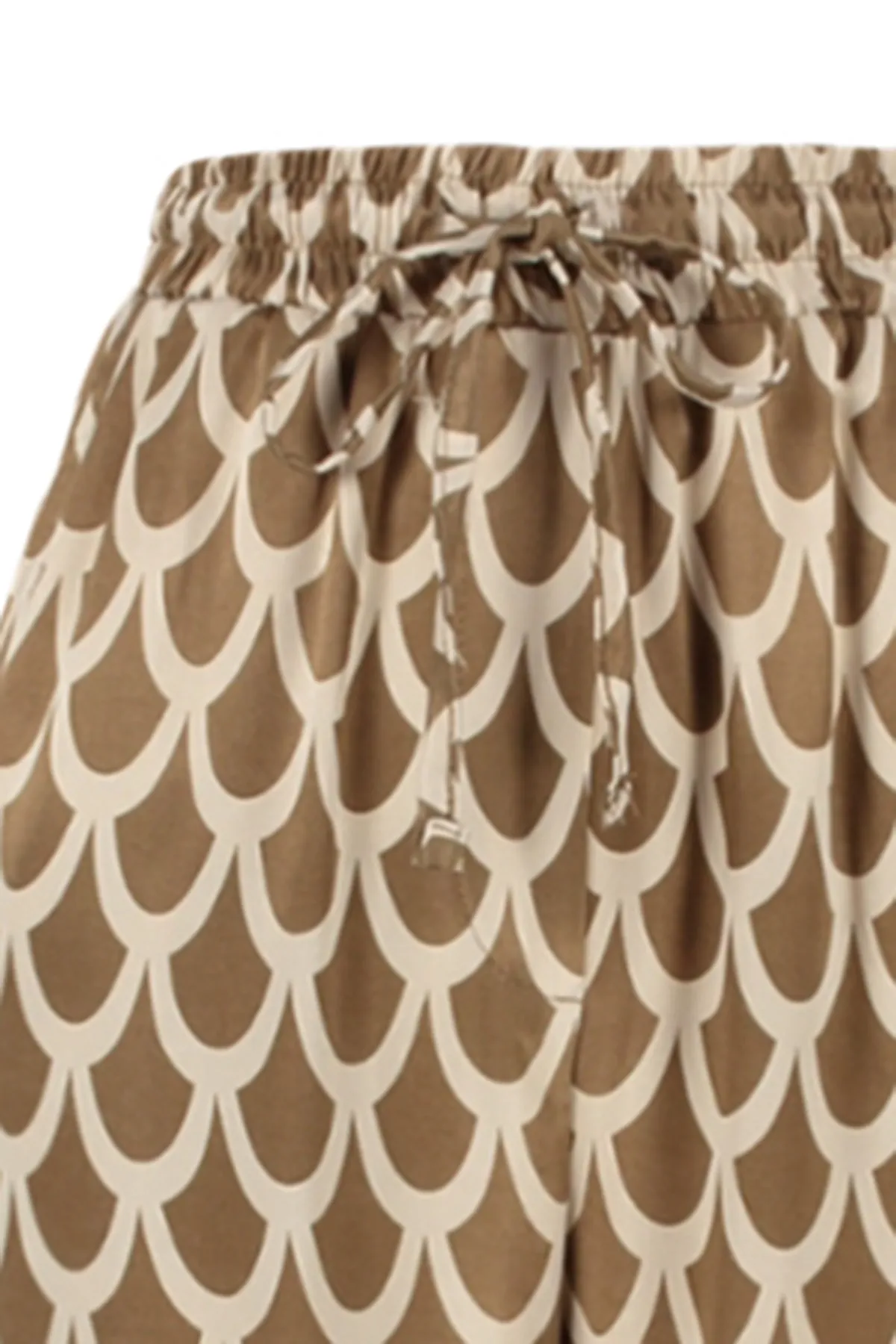 Trendyol Collection  Nerzfarbene, gewebte Hose mit weitem Bein und Satinmuster TWOSS23PL00157