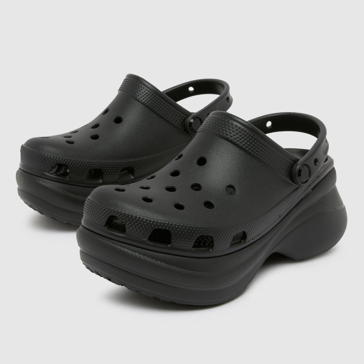 Crocs bae klumpa szandál fekete színben