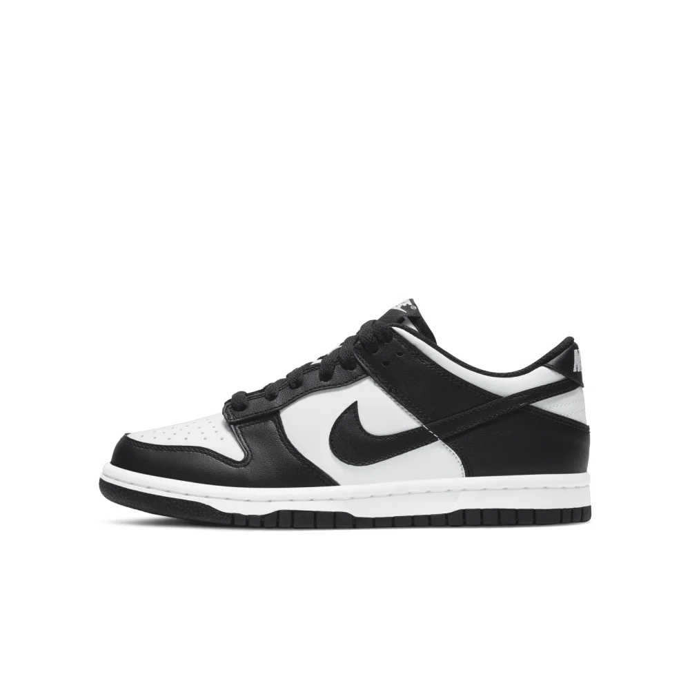 Nike Dunk Low GS CW1590-100 / schwarz